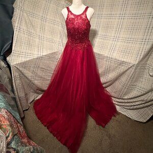 Red Lace and Tulle Formal Gown